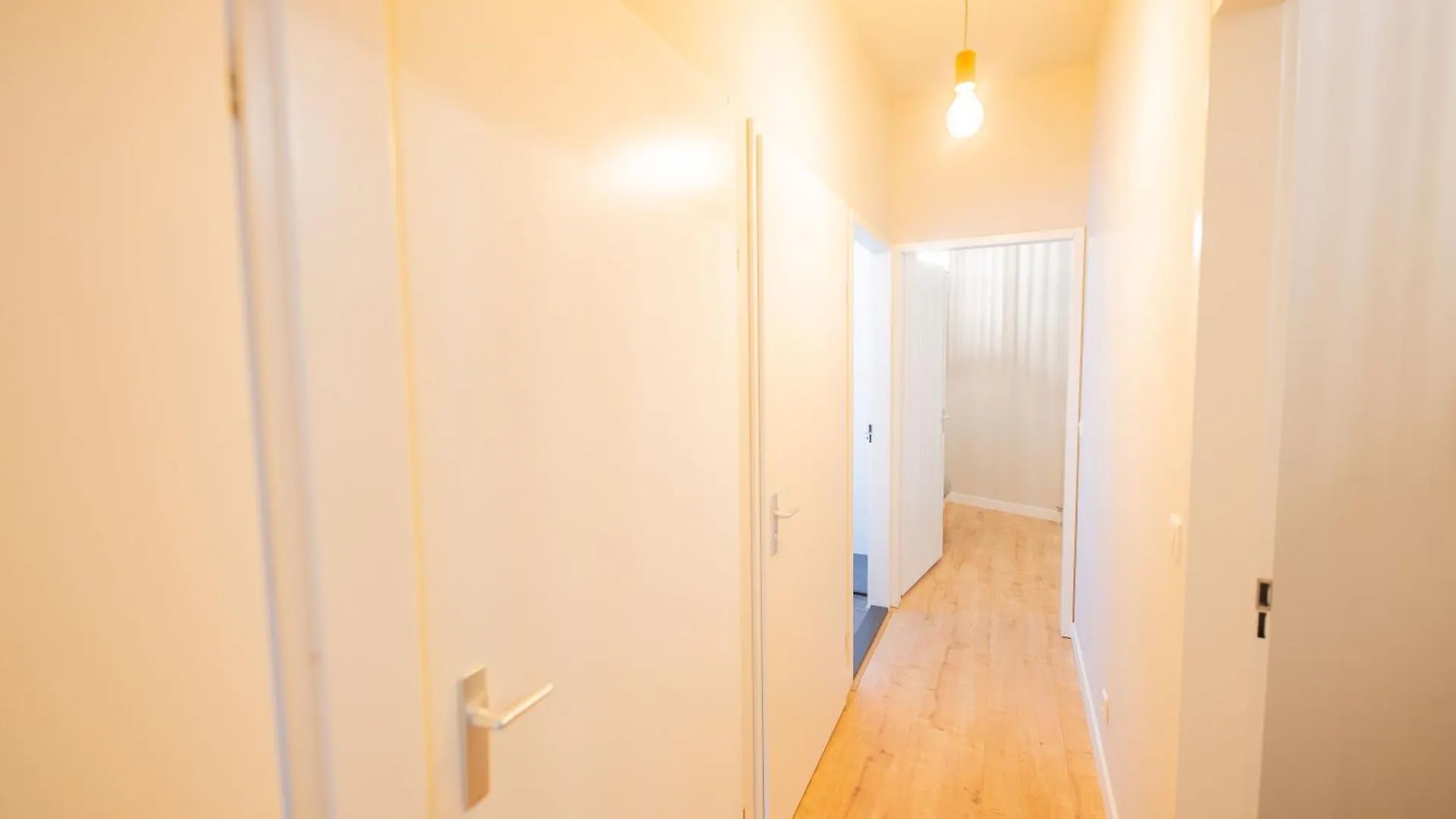 Two-Bedroom Apartment Bs-Bsh Rotterdam Hollanda